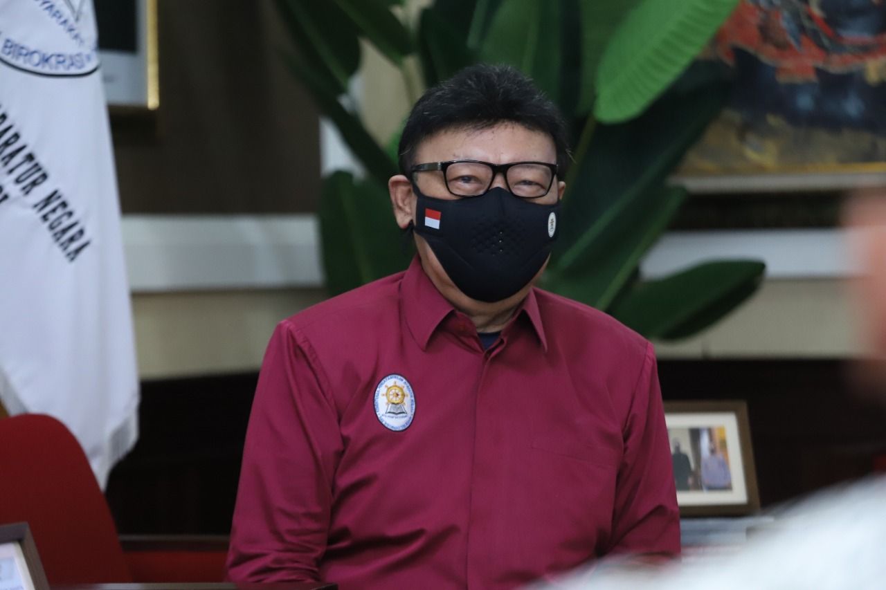 podiumnews.com-Menpan RB Minta ASN Peduli Sekitar Terutama Masa Pandemi